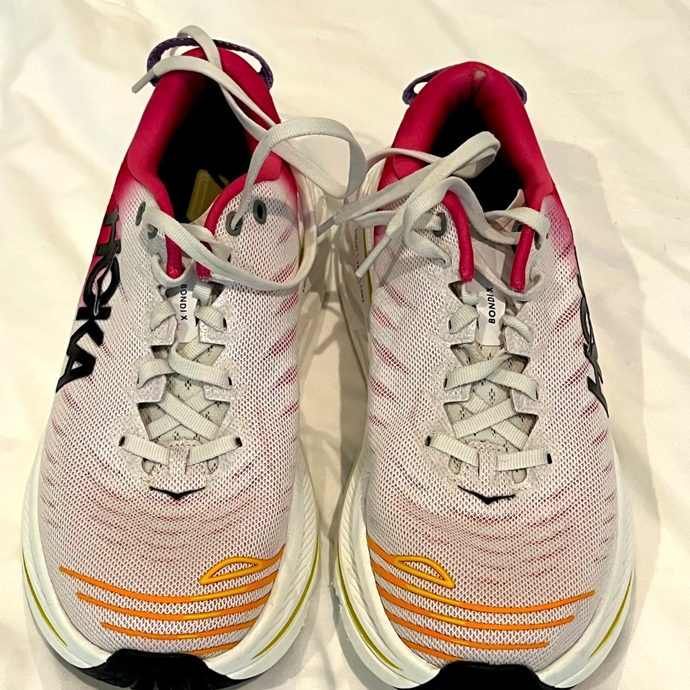 Hoka Bondi size 9